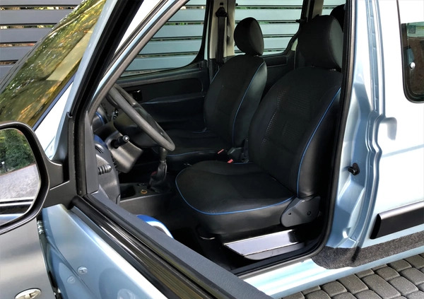 Peugeot Partner cena 8900 przebieg: 383592, rok produkcji 2007 z Pabianice małe 154
